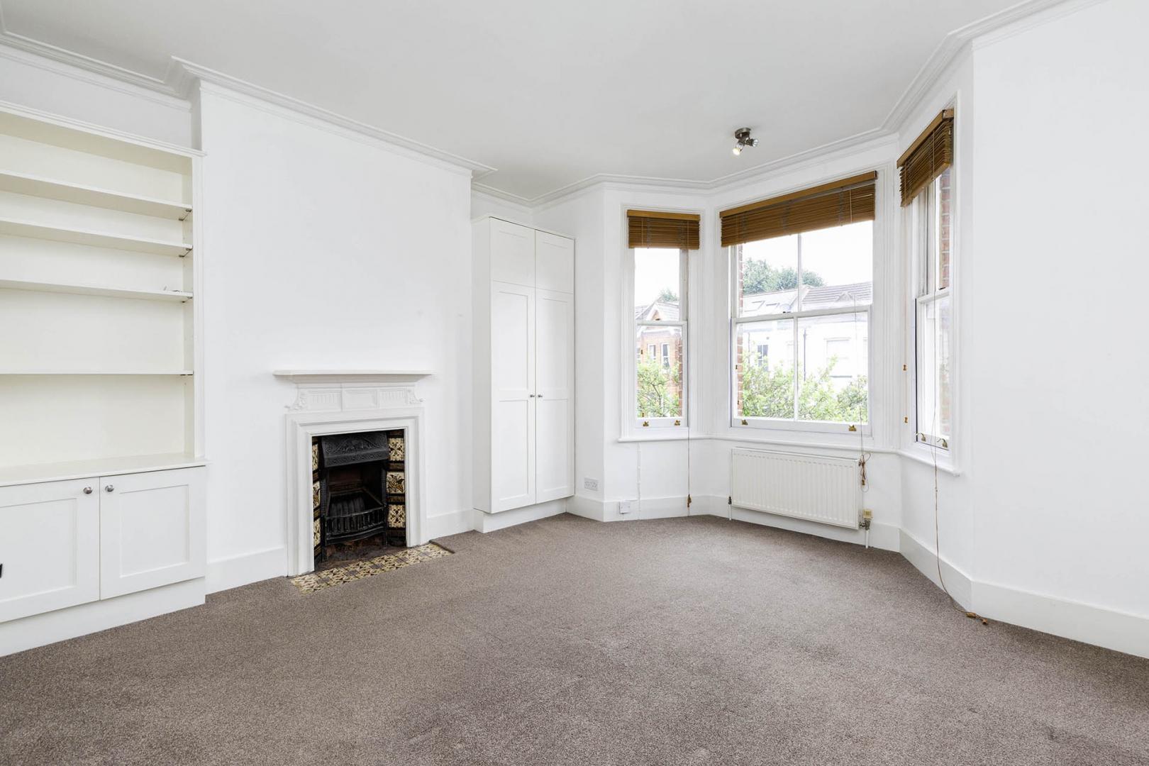 			4 Bedroom, 2 bath, 2 reception House			 Pattison Road, Hampstead